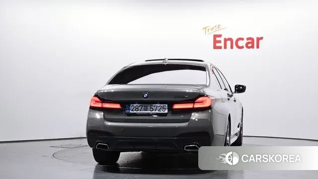 BMW 5 Series (G30) id 3702706 из Кореи 15