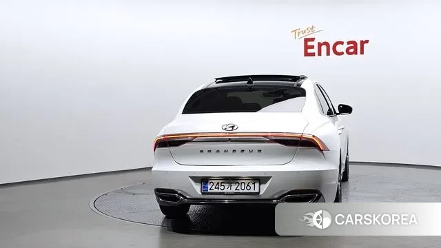 Hyundai The New Grandeur IG id 3329858 из Кореи 14