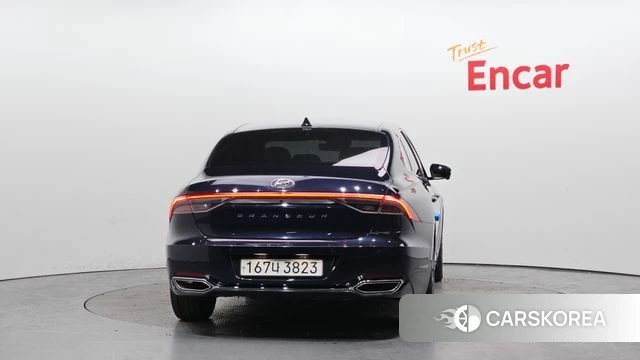 Hyundai The New Grandeur IG id 3924458 из Кореи 14