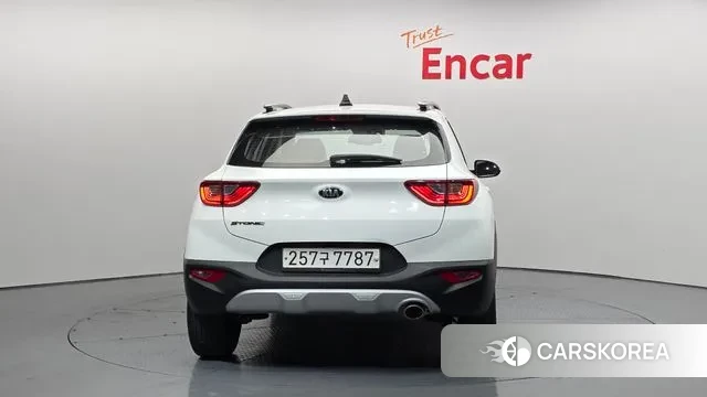 Kia Stonic id 3778549 из Кореи 14