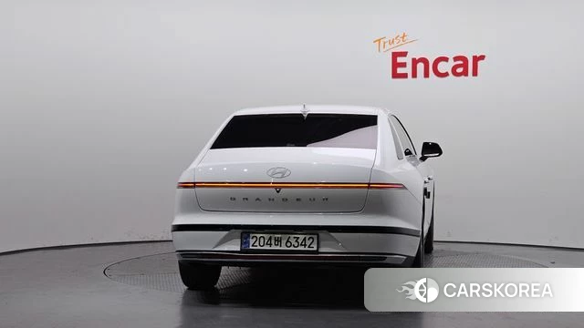 Hyundai Grandeur (GN7) id 4499859 из Кореи 24