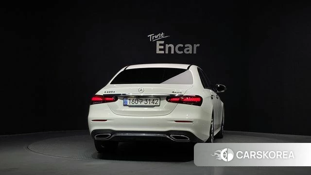 Mercedes-Benz E-Class W213 id 4446149 из Кореи 27