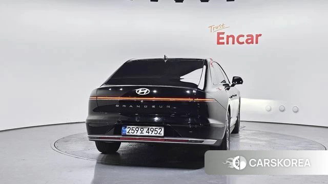 Hyundai Grandeur (GN7) id 3805615 из Кореи 14