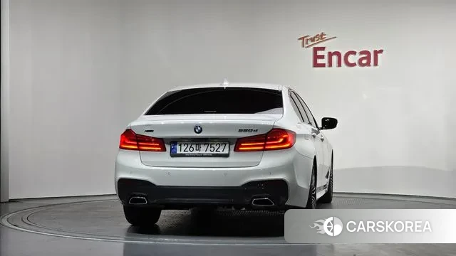 BMW 5 Series (G30) id 3736267 из Кореи 14