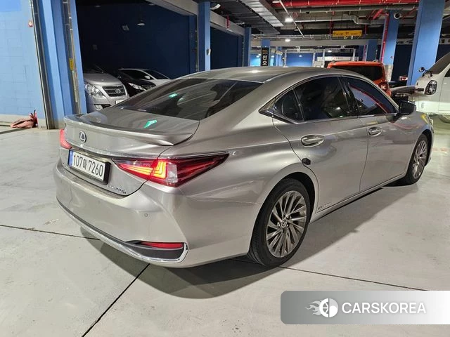 Lexus ES300h 7th generation id 3965538 из Кореи 11