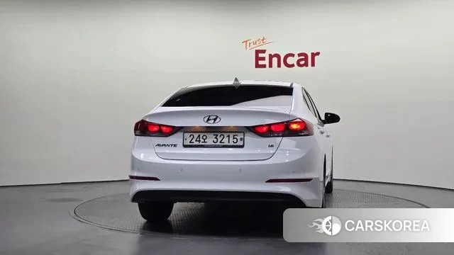 Hyundai Avante AD id 3469881 из Кореи 14