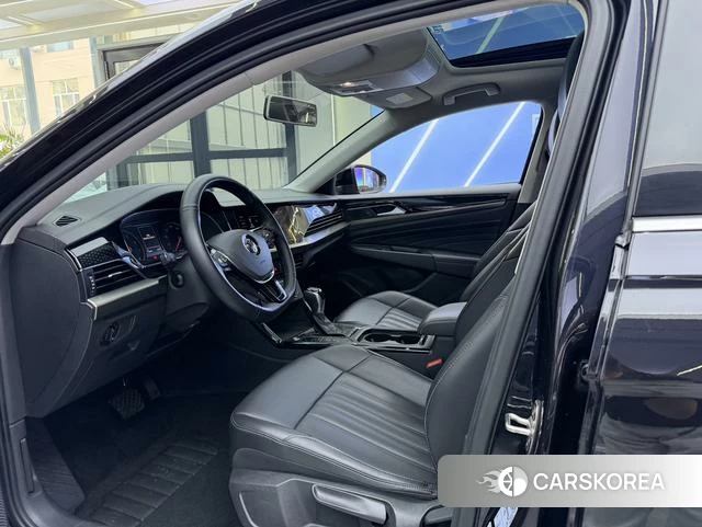 Volkswagen Passat 2021 Черный из Китая, фото 5