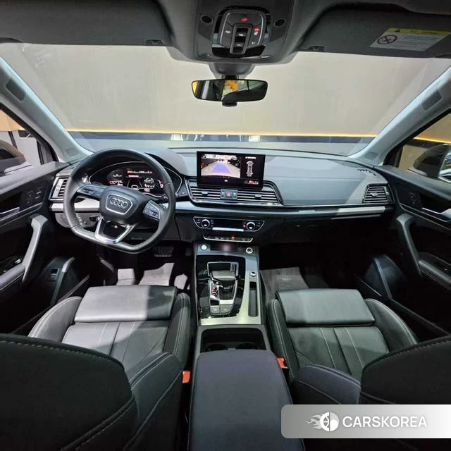 Audi Q5L 2021 Черный из Китая, фото 4