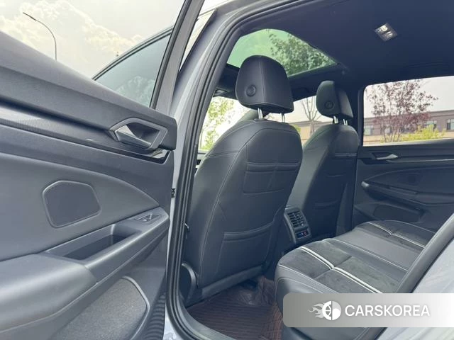Volkswagen Golf id 4348281 из Китая 18