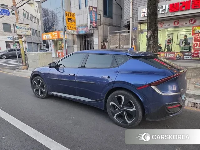 Kia EV6 2022 Синий из Кореи, фото 4