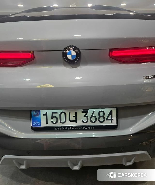 BMW X6 (G06) 2026 Светло-серебряный цвет из Кореи, фото 4