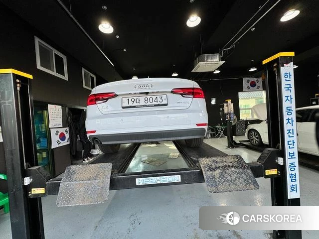 Audi A4 (B9) 2018 Белый из Кореи, фото 4