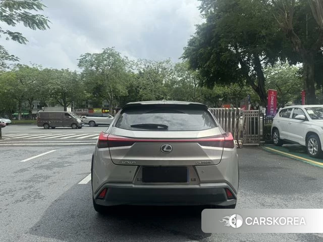 Lexus UX id 4348936 из Китая 9