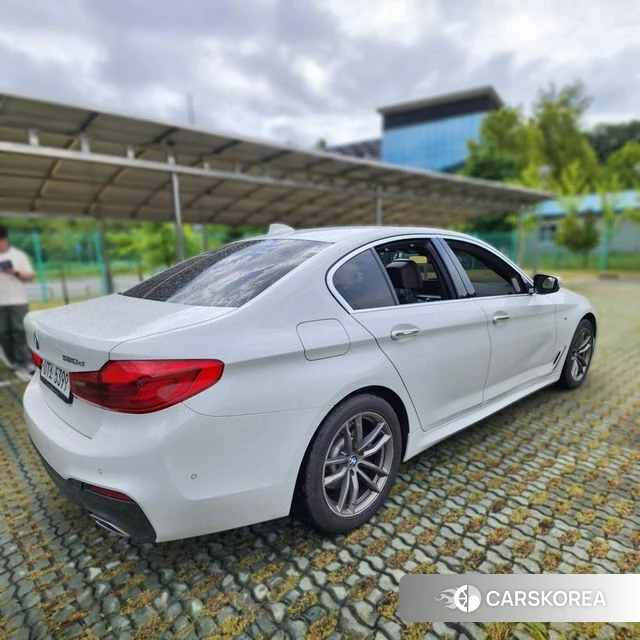 BMW 5 Series (G30) id 4610606 из Кореи 14