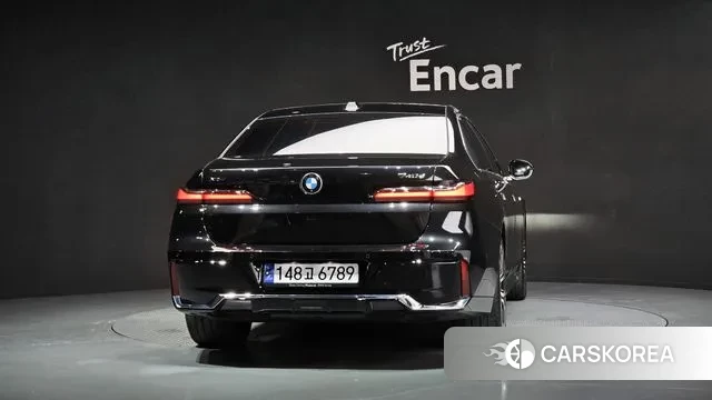 BMW 7 Series (G70) id 2894114 из Кореи 14