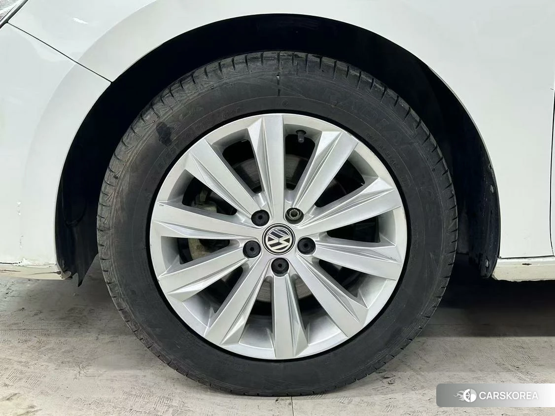 Volkswagen Bora id 4479497 из Китая 19