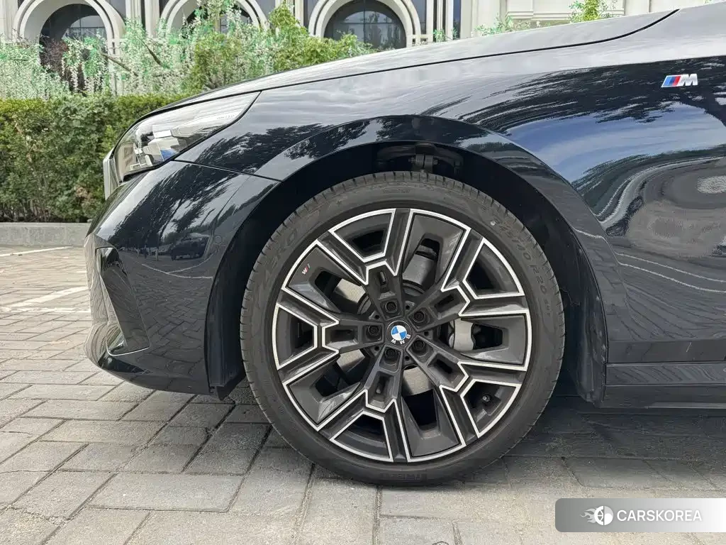 BMW 5 series id 4680682 из Китая 10