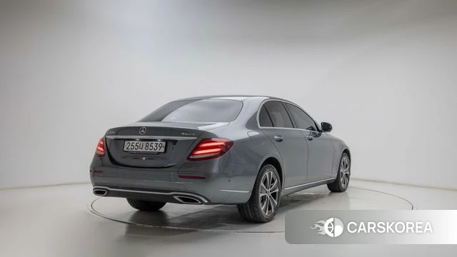 Mercedes-Benz E-Class W213 id 4712823 из Кореи 14