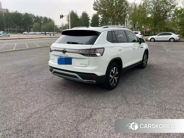 Volkswagen Tanyue 2023 Белый из Китая, фото 4