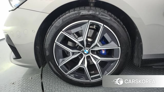 BMW 5 Series (G60) id 4560170 из Кореи 29