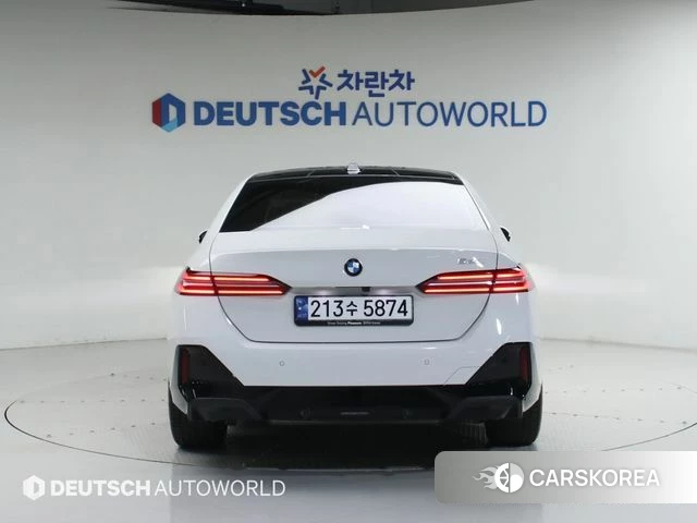 BMW 5 Series (G60) id 3864041 из Кореи 14