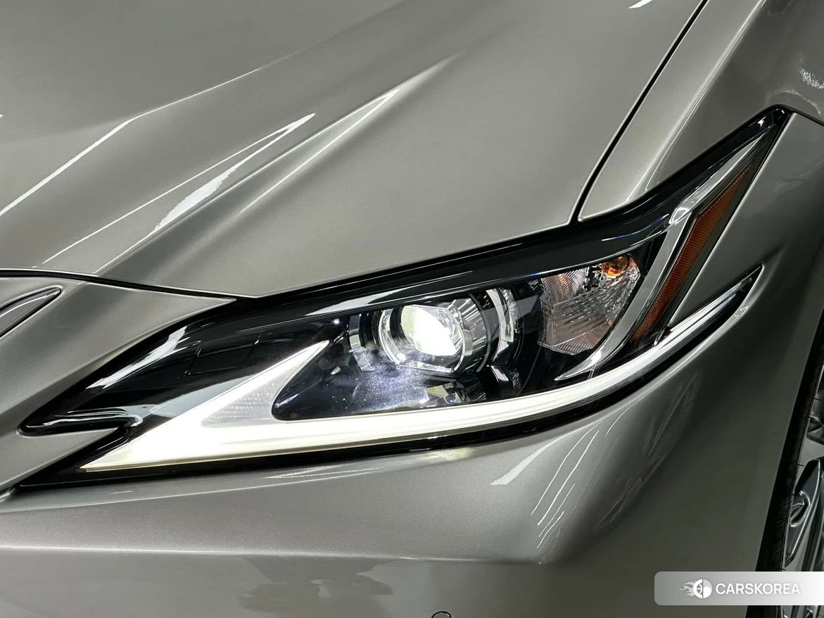Lexus ES id 4499064 из Китая 14