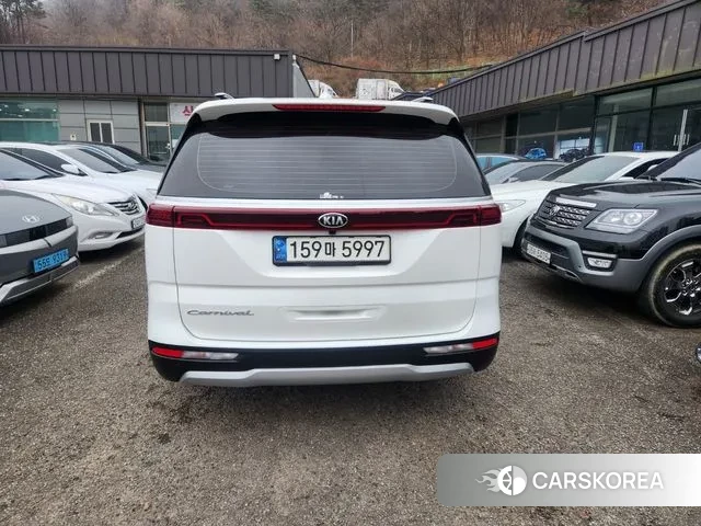Kia The New Carnival id 3499212 из Кореи 14