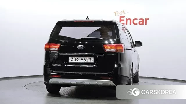 Kia All New Carnival id 3599182 из Кореи 14