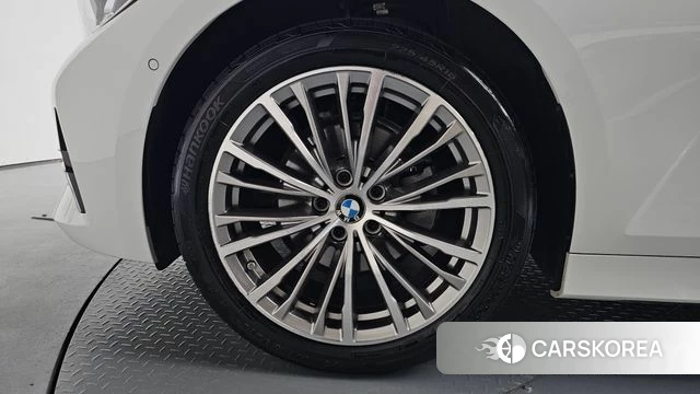 BMW 3 Series (G20) id 4604299 из Кореи 26
