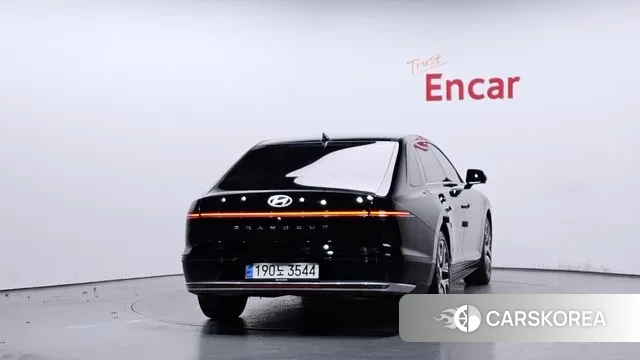 Hyundai Grandeur (GN7) id 3426596 из Кореи 14