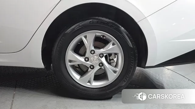 Hyundai Avante (CN7) id 3753796 из Кореи 14