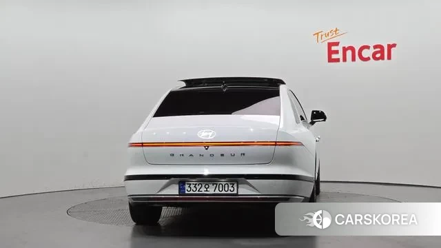 Hyundai Grandeur (GN7) id 3426916 из Кореи 14
