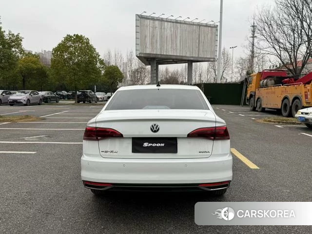 Volkswagen Bora 2021 Белый из Китая, фото 4