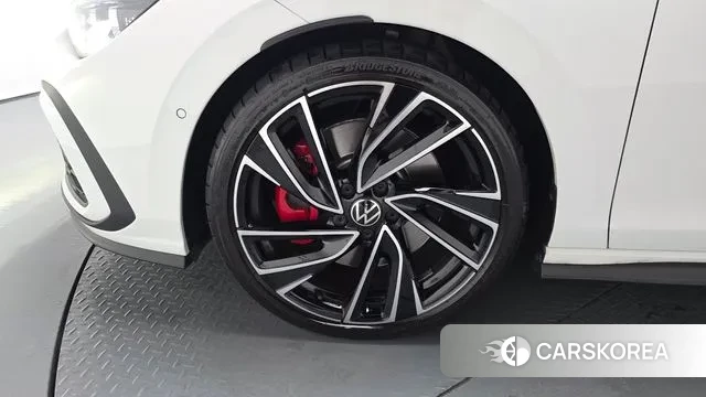 Volkswagen Golf 8th Generation id 3052680 из Кореи 14