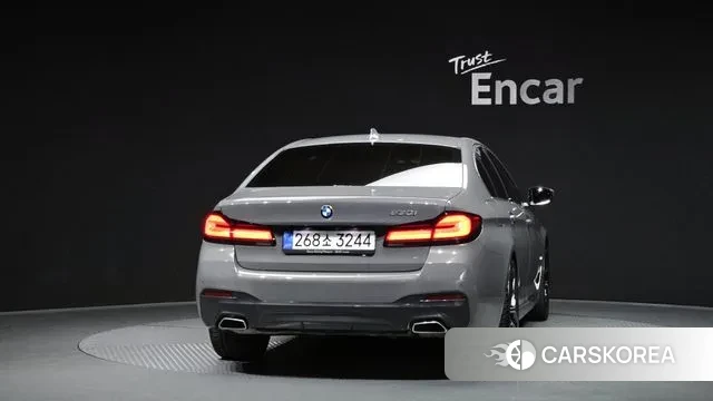 BMW 5 Series (G30) id 3764341 из Кореи 14