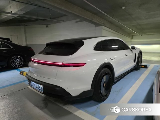 Porsche Taycan 2022 Белый из Кореи, фото 5