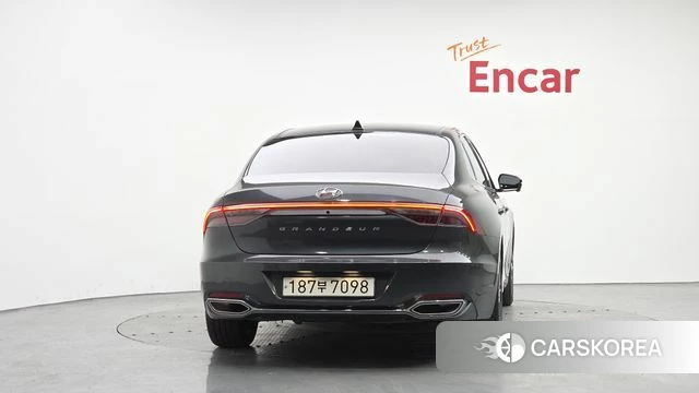 Hyundai The New Grandeur IG id 3910409 из Кореи 14