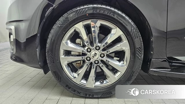 Kia All New Carnival id 4543621 из Кореи 26