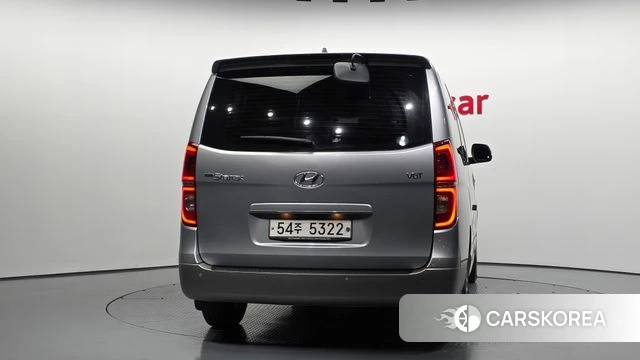 Hyundai The New Grand Starex id 4225556 из Кореи 14