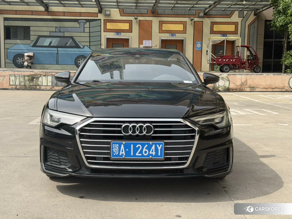 Audi A6L id 4419424 из Китая 8