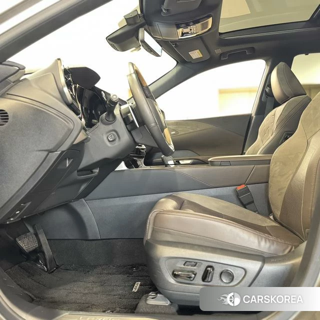 Lexus RX PHEV id 4274623 из Китая 19