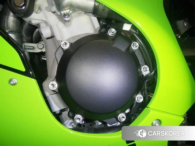 Engine photo
