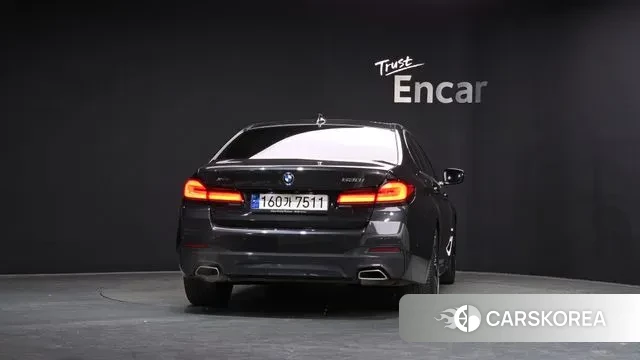 BMW 5 Series (G30) id 3518255 из Кореи 14