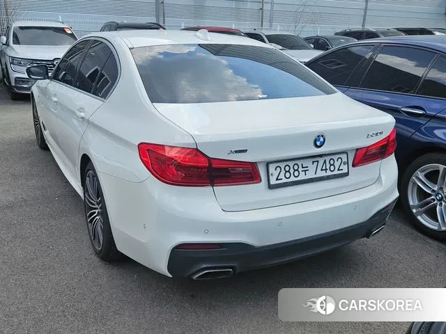BMW 5 Series (G30) 2019 Белый из Кореи, фото 5