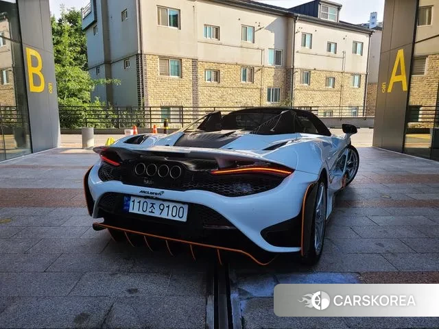 McLaren 765LT id 3257218 из Кореи 14