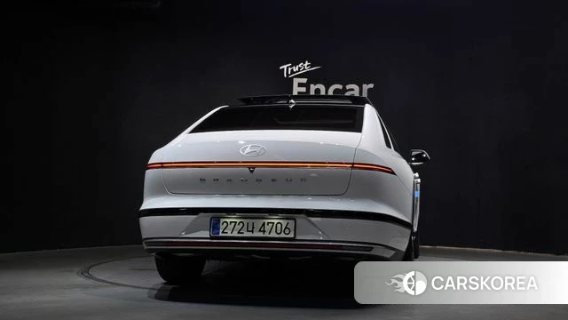 Hyundai Grandeur Hybrid (GN7) id 3914154 из Кореи 14