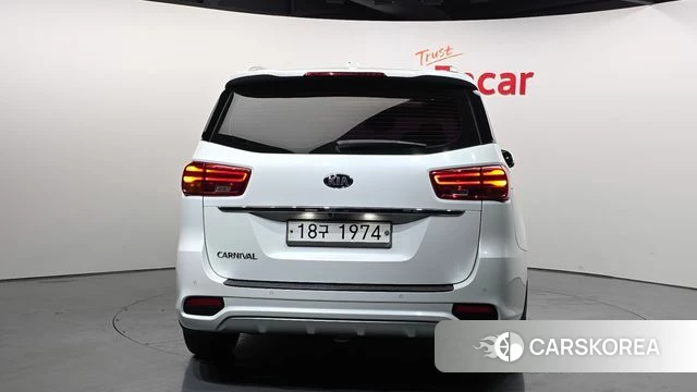 Kia The New Carnival id 3905658 из Кореи 14