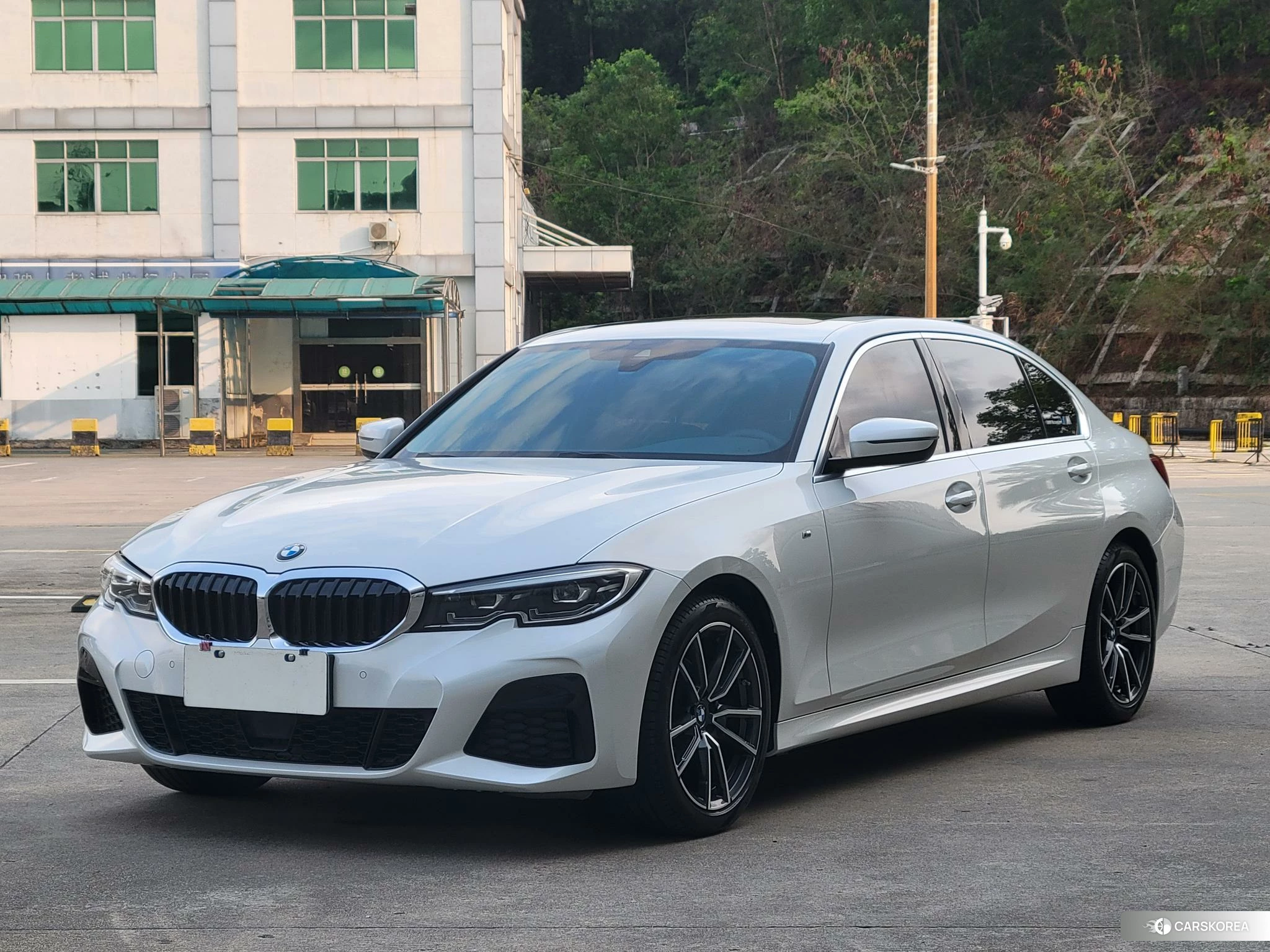 BMW 3 series id 4440755 из Китая 19