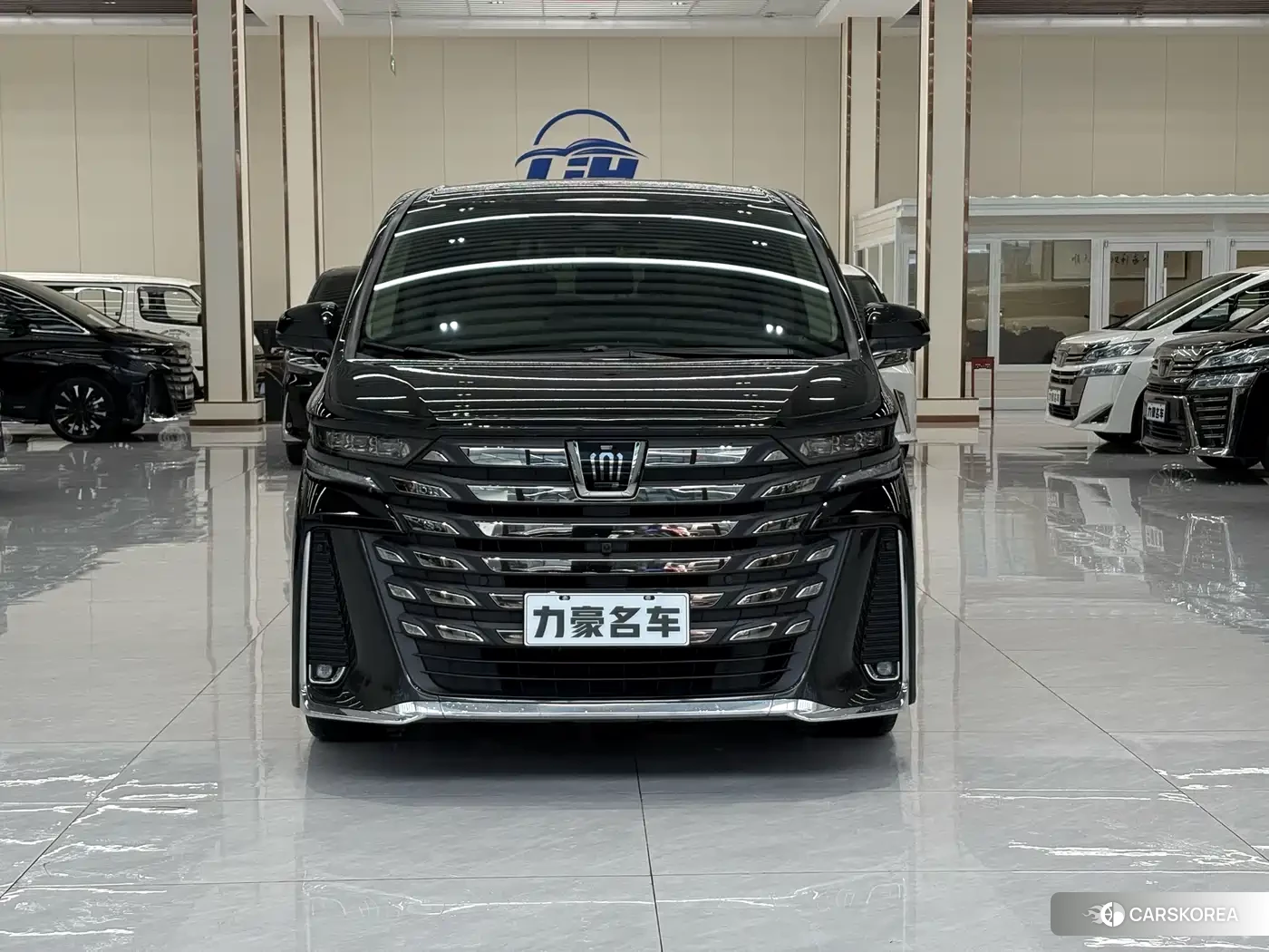 Toyota Vellfire 2023 Черный из Китая, фото 6