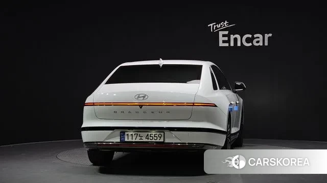 Hyundai Grandeur Hybrid (GN7) id 2894402 из Кореи 14